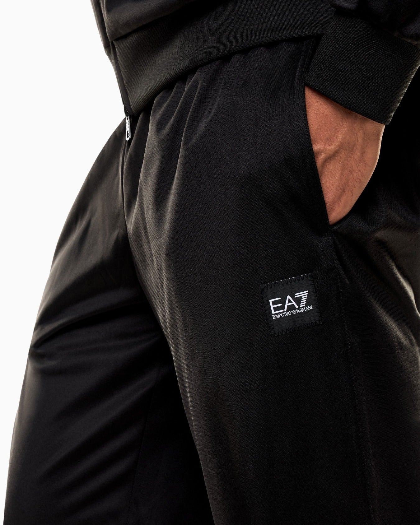 Tuta Armani EA7